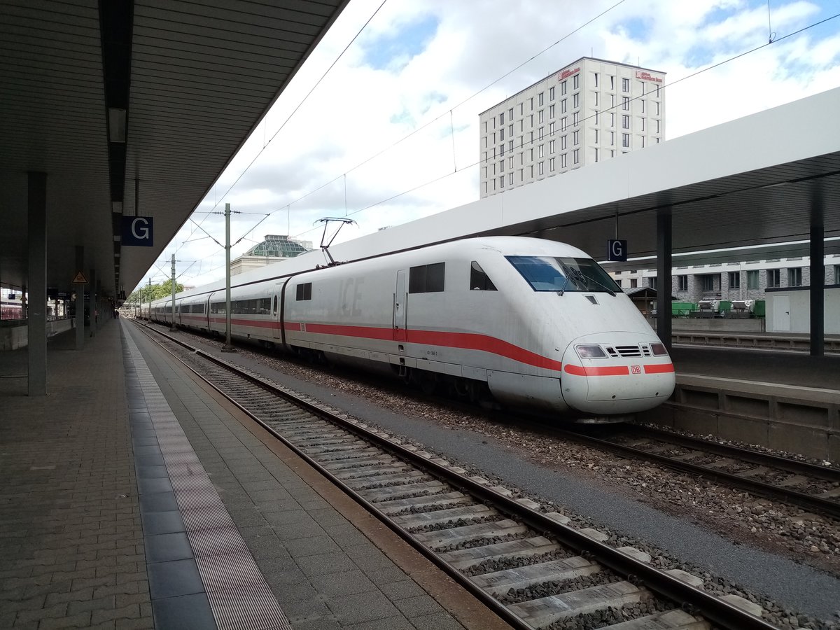 ICE 1 nach Hamburg Altona in Mannheim Hbf.
Aufgenommen am 08.06.2019.