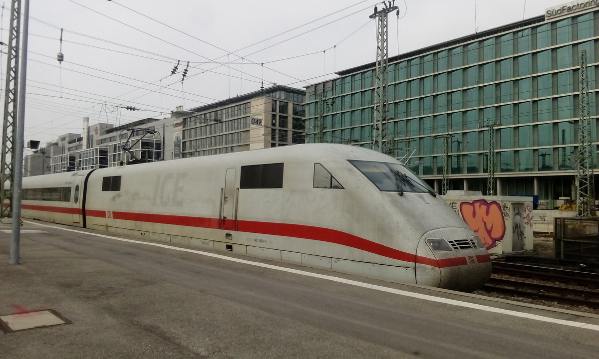 ICE 1 Triebkopf des ICE 770 nach Hamburg Altona.
Aufgenommen am 23.04.2019