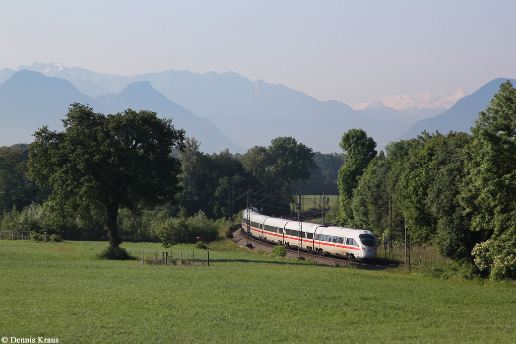 ICE 208 am 04.06.2014 bei Ostermünchen.