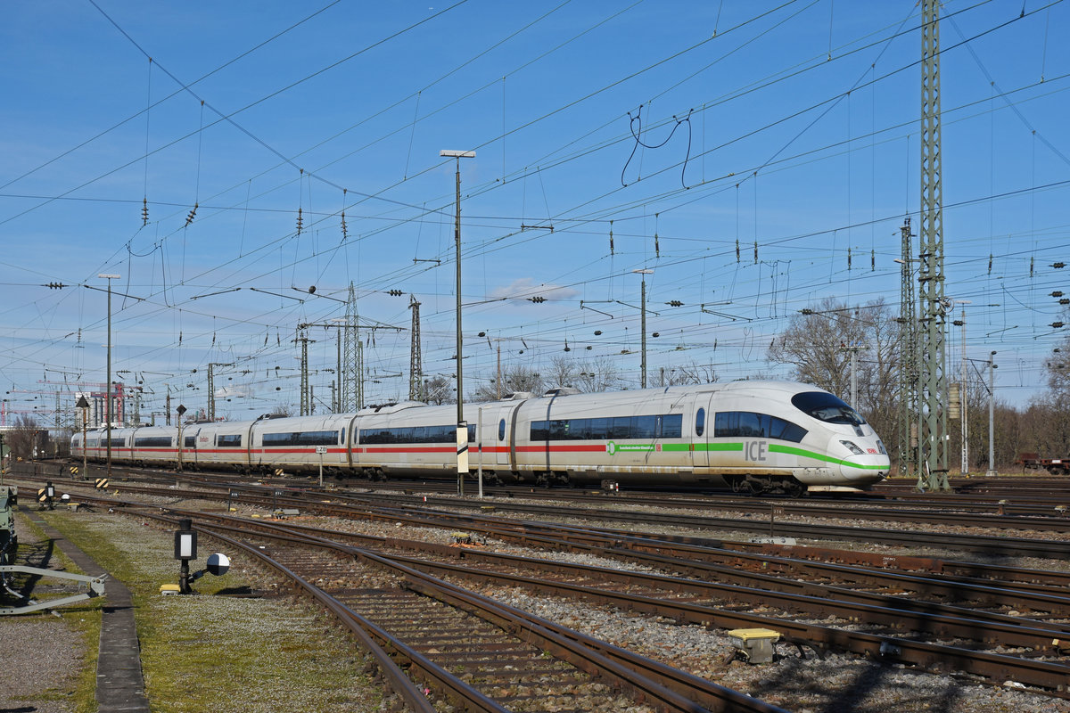 ICE 3 403 004-5 verlässt den badischen Bahnhof. Die Aufnahme stammt vom 21.02.2020.