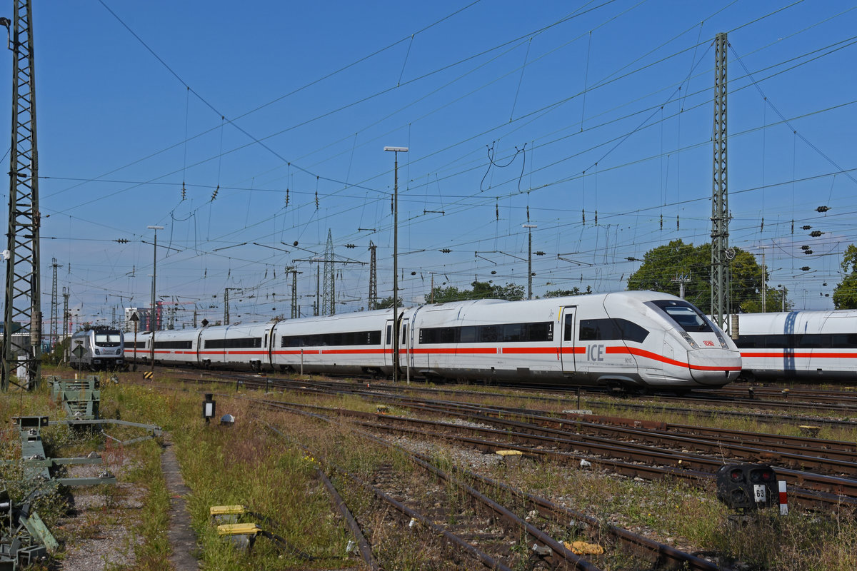 ICE 4 0812 012-4 fährt beim badischen Bahnhof ein. Die Aufnahme stammt vom 10.09.2020.
