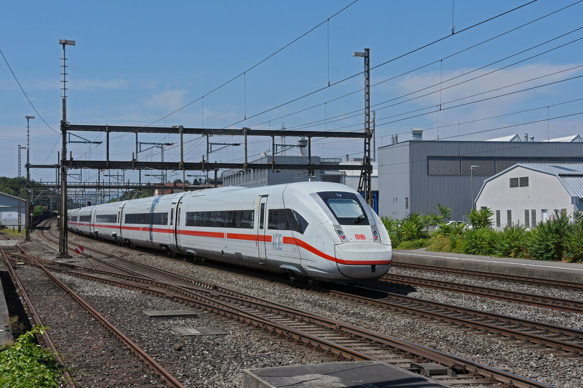ICE 4 0812 083-5 durchfährt den Bahnhof Rupperswil. Die Aufnahme stammt vom 25.07.2022.