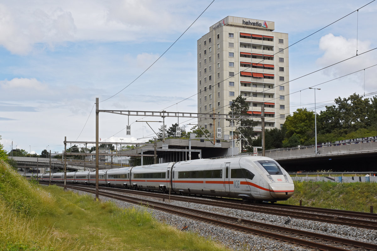 ICE 4 5812 007-3 fährt Richtung Bahnhof Muttenz. Die Aufnahme stammt vom 19.06.2020.