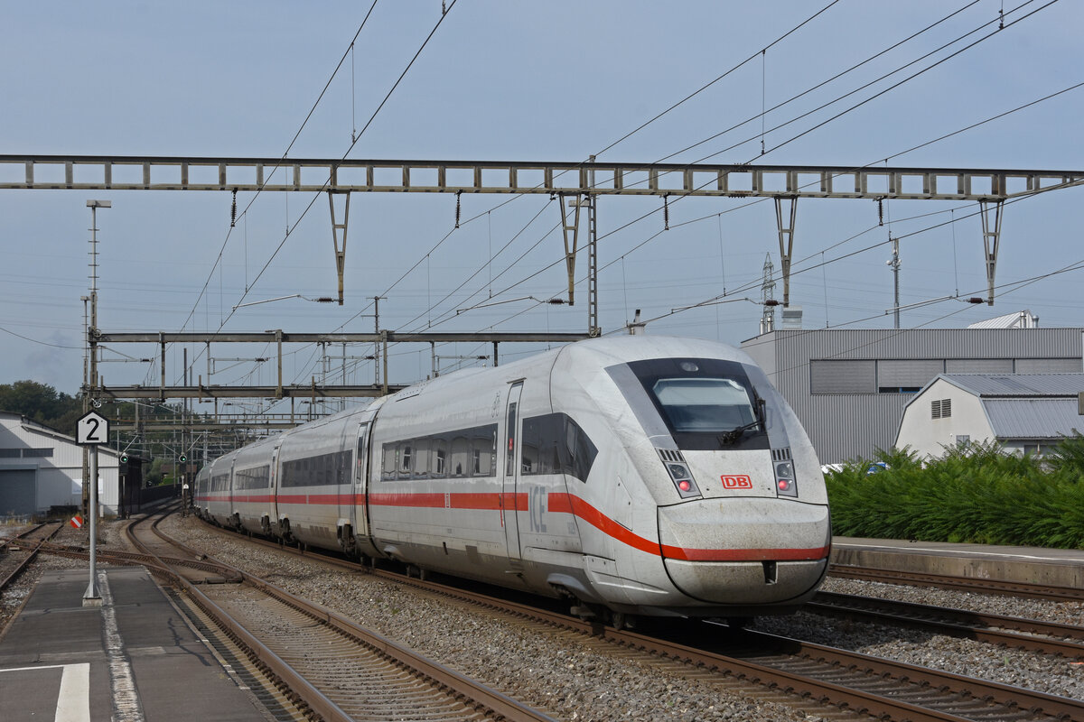 ICE 4 5812 029-7 durchfährt den Bahnhof Rupperswil. Die Aufnahme stammt vom 07.09.2021.