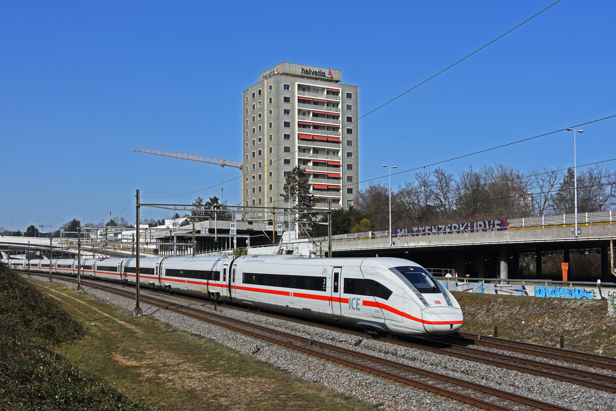 ICE 4 5812 040-4 fährt Richtung Bahnhof Muttenz. Die Aufnahme stammt vom 25.02.2021.