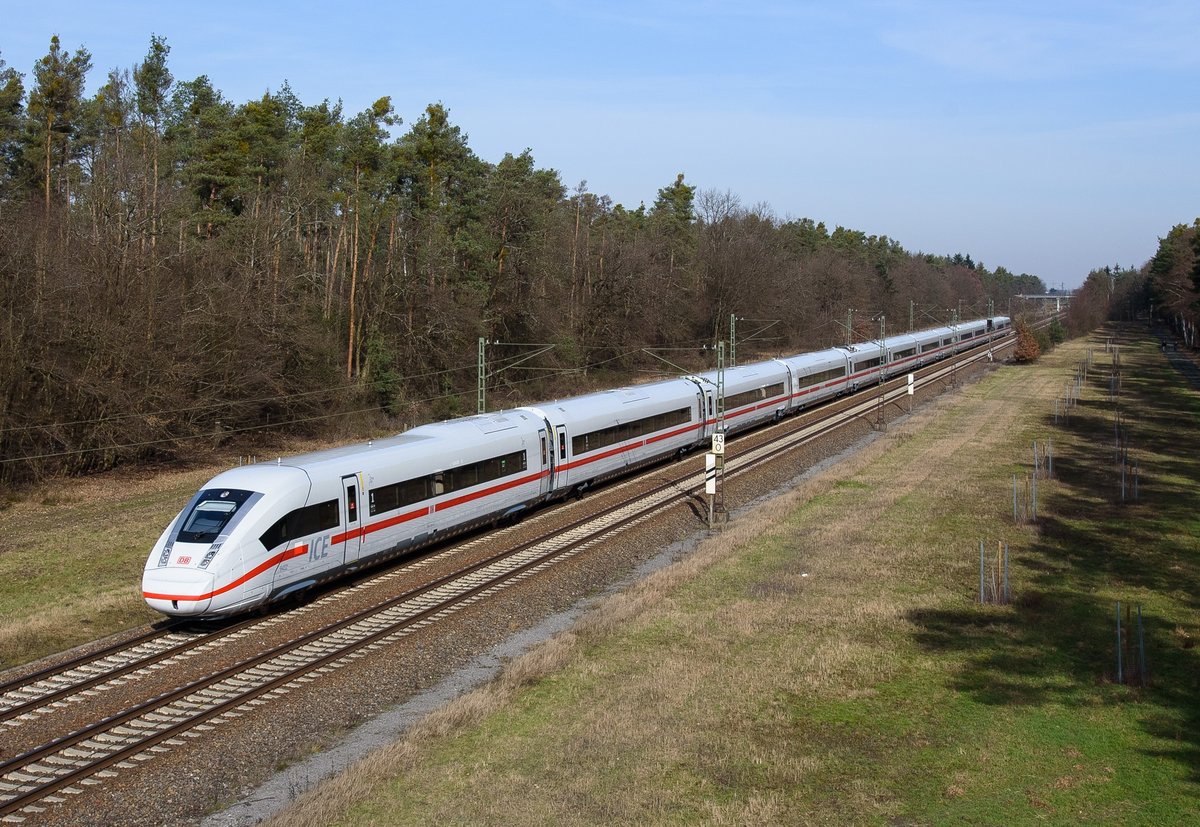 ICE 4 TZ 9452 der 13-teilige Triebzug der heute seine erste Fahrt als ICE 2957 nach Basel Bad Bf. absolvierte.(Graben-Neudorf 20.2.2021).