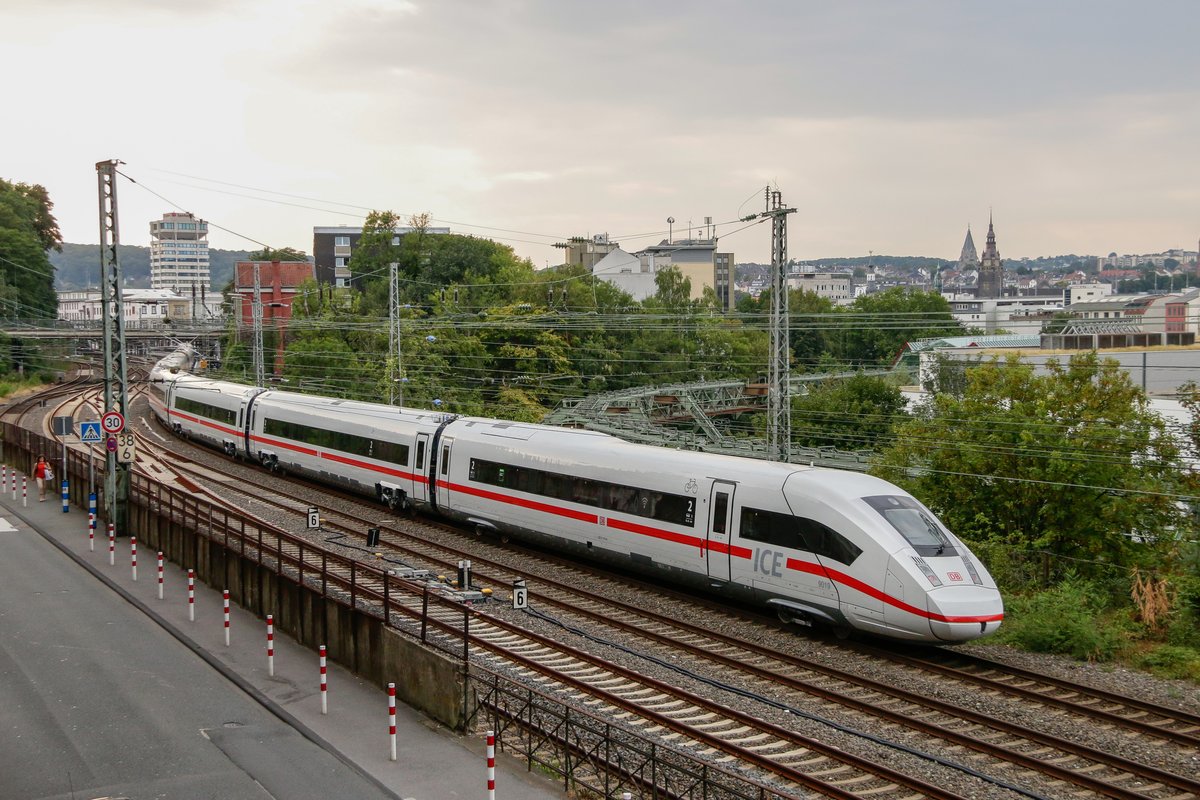 ICE 4 in Wuppertal, am 25.07.2018.