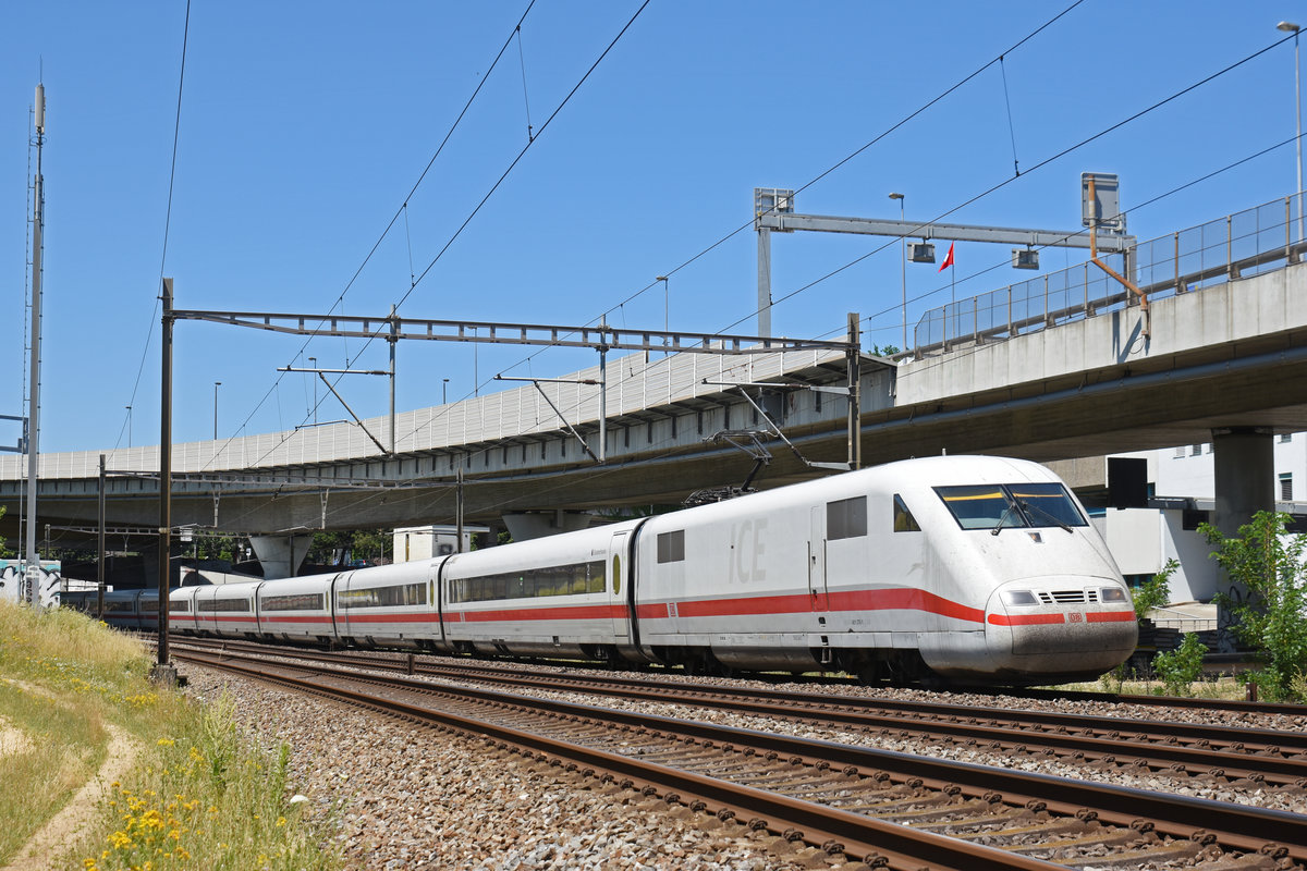 ICE 401 078-1 fährt Richtung Bahnhof Muttenz. Die Aufnahme stammt vom 29.06.2019.