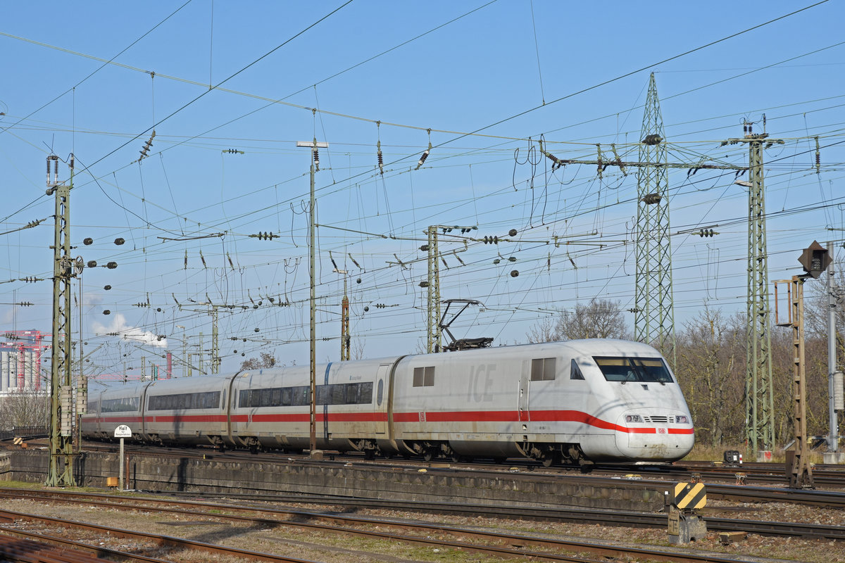 ICE 401 080-7 verlässt den badischen Bahnhof. Die Aufnahme stammt vom 02.01.2020.