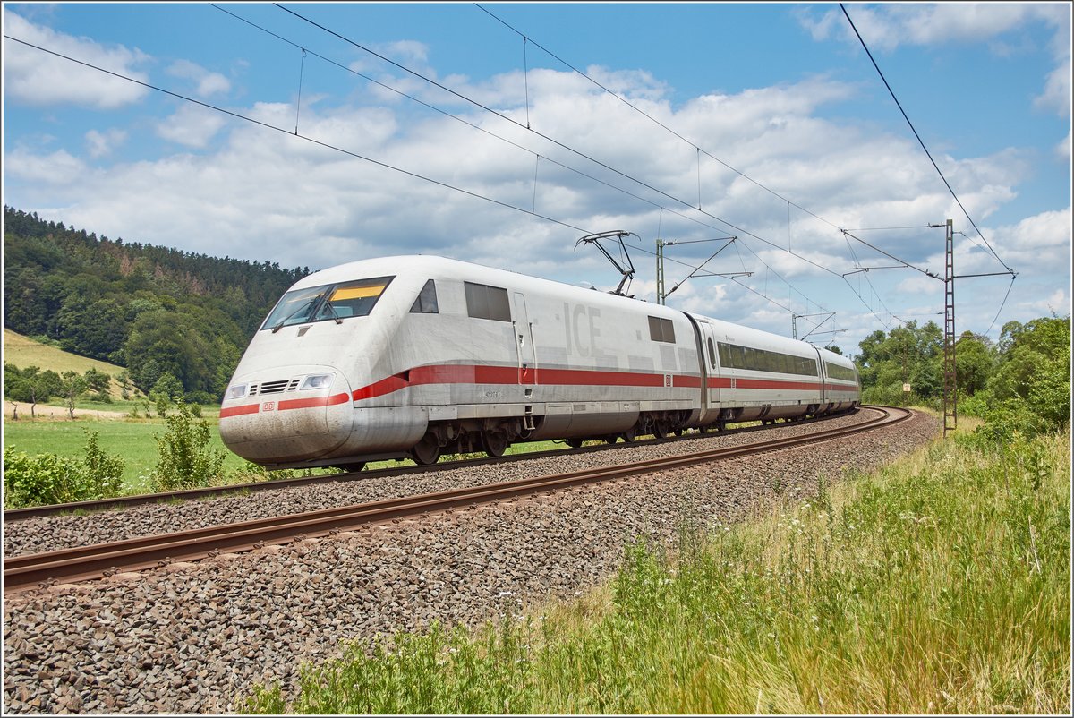 ICE 401 517-8  Hof  ist am 03.07.2019 in Richtung Fulda unterwegs, gesehen bei Hermannspiegel