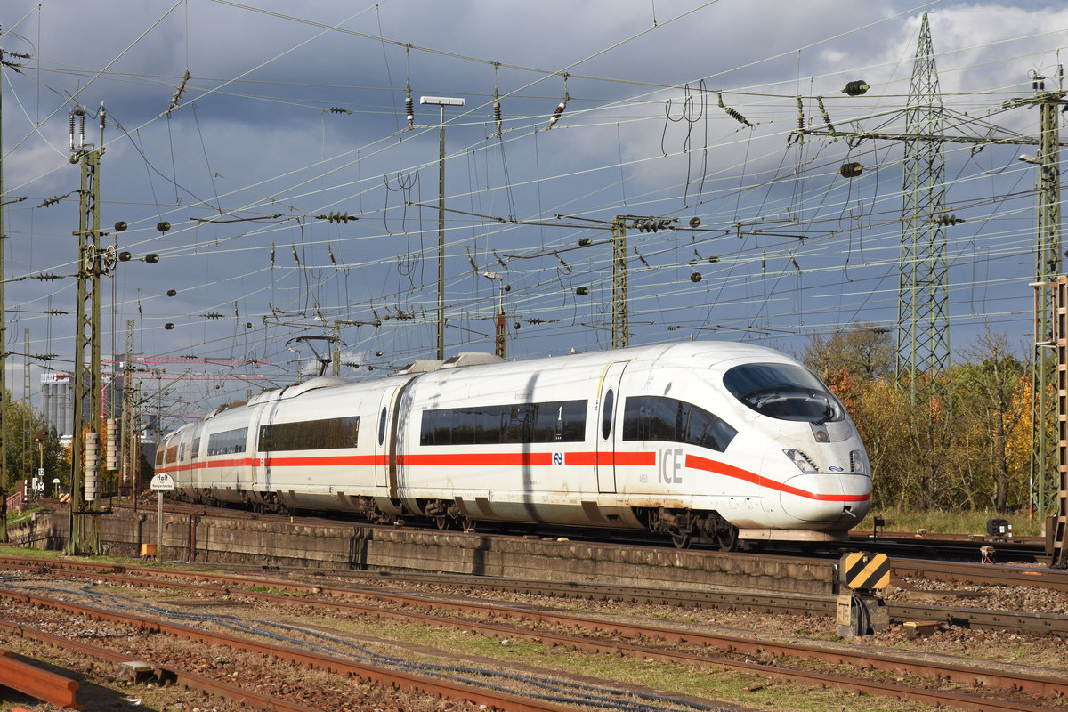 ICE 406 051-3 fährt beim badischen Bahnhof ein. Die Aufnahme stammt vom 06.11.2019.