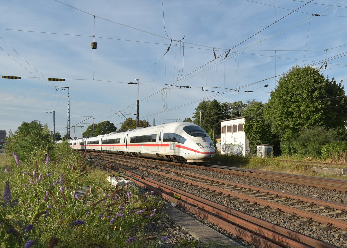 ICE 406 052-1 D-NS/Arnhem durchfhrt den Rheydter Hbf in Richtung Odenkirchen am Montag den 31.7.2017