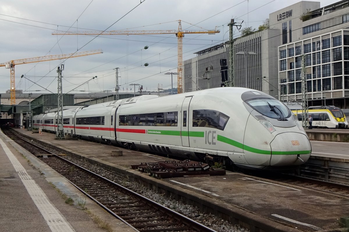 ICE 407 007 steht am 23 September 2020 in Stuttgart Hbf.