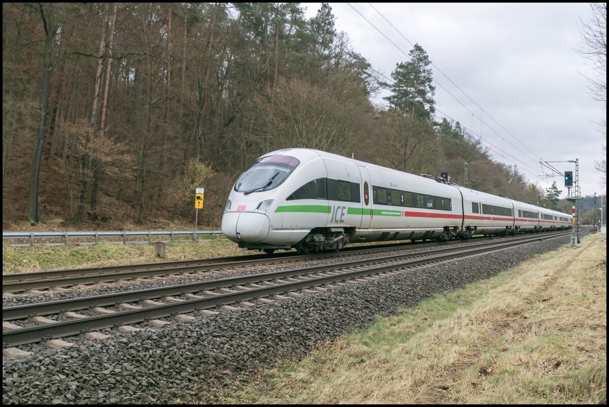 ICE 411 557-2  Innsbruck  unterwegs im Haunetal am 09.02.2022