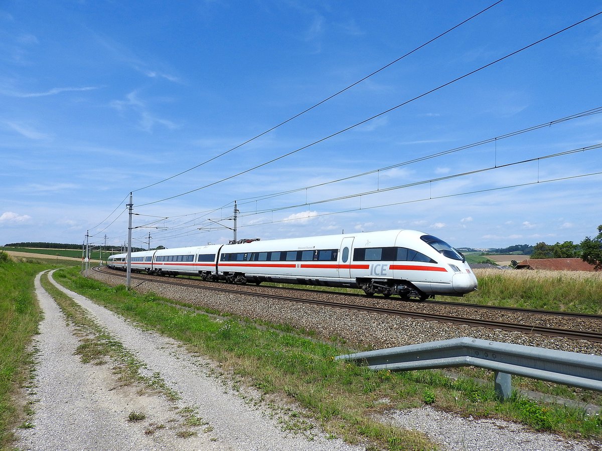 ICE-415(Oberursel-Taunus)im Gleisbogen bei Haiding in Richtung Linz; 190715