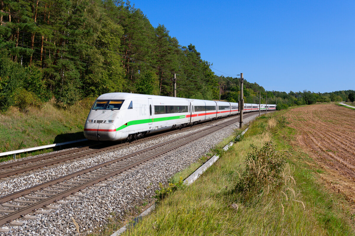 ICE 536/586 (München Hbf - Bremen Hbf/Hamburg-Altona) bei Hagenbüchach, 19.09.2020
