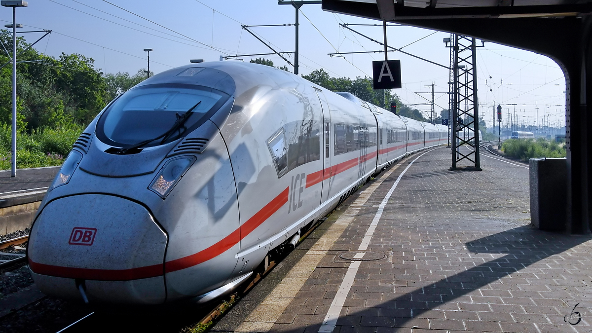 ICE 711 war Ende Juni 2019 am Hauptbahnhof Wanne-Eickel zu sehen.