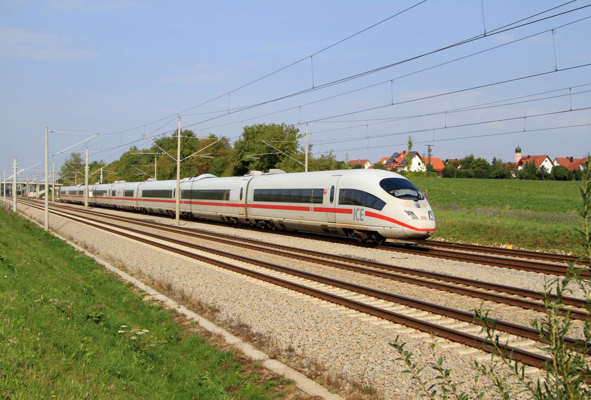 ICE auf der Strecke von Augsburg nach Mnchen bei Hattenhofen am 31.08.2013