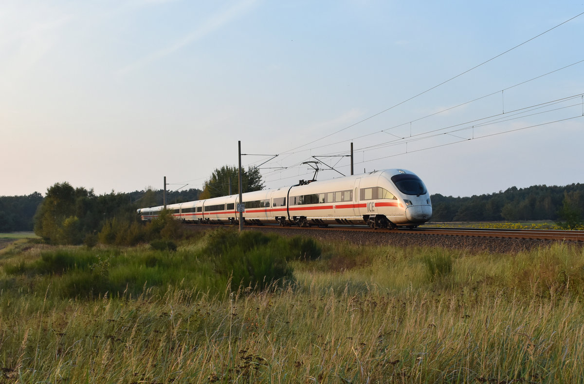 ICE-T 4011 506-5  Linz  der ÖBB auf Abwegen im Norden, kommend aus Richtung Hamburg. 3km östlich von Büchen 29.09.2017