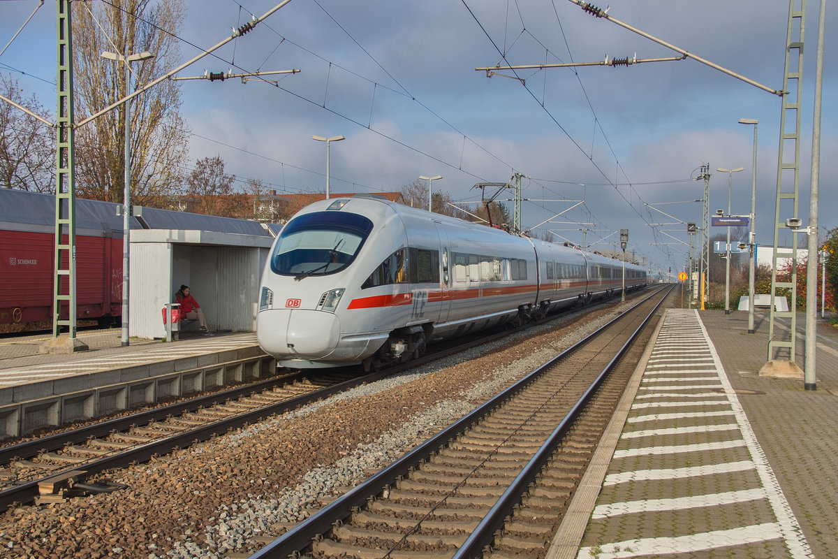 ICE-T 411 070-6 ist hier am 25.11.16 in Rackwitz zu sehen.Zielbahnhof ist Frankfurt/M.