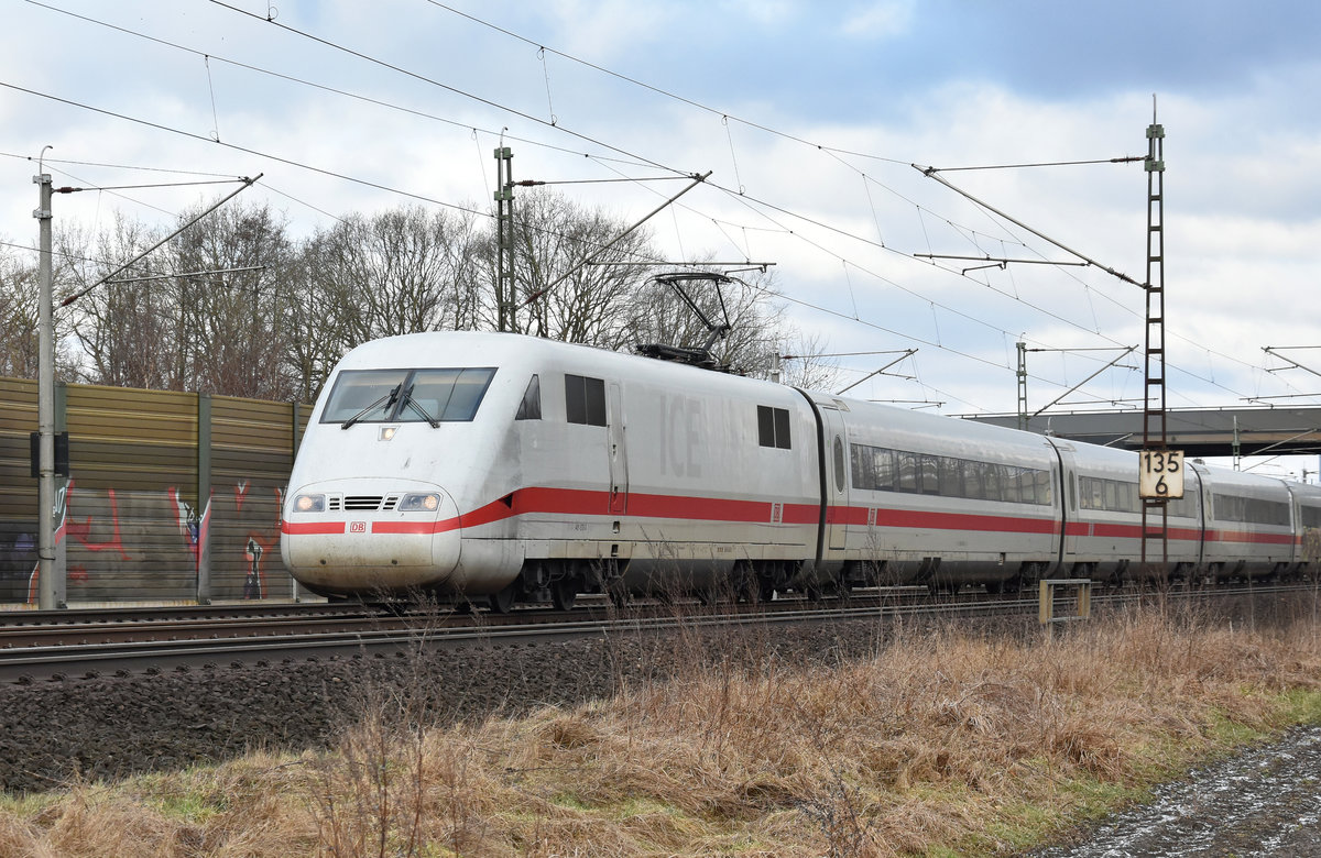 ICE1 401 572-3  Aschaffenburg  kommend aus Hamburg. Höhe Bardowick, 20.03.2018