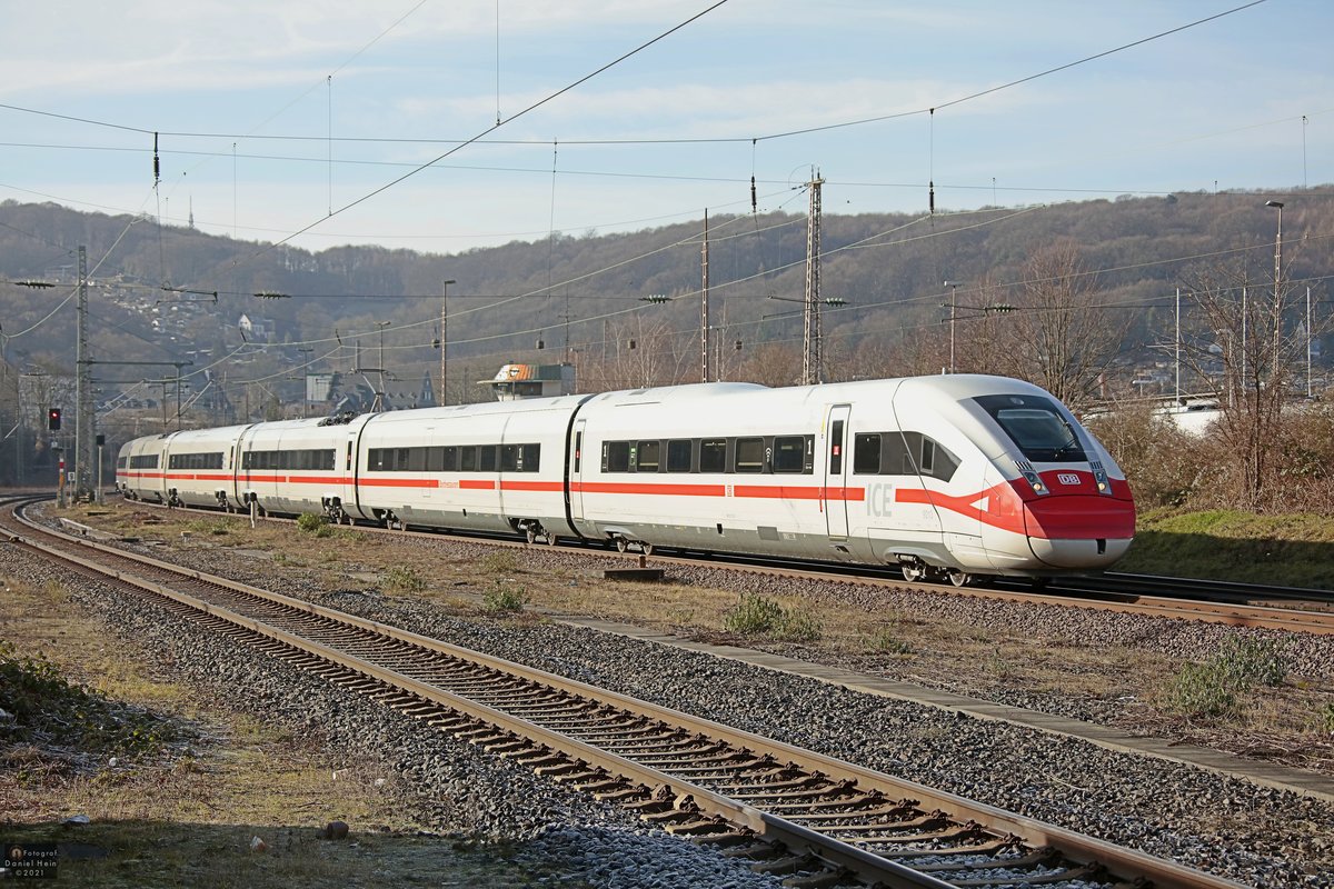 ICE4  Mundschutz  412 213 als ICE557 nach Berlin in Wuppertal Steinbeck, Januar 2021.