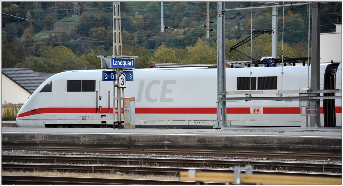 ICE72 beim Halt in Landquart. (18.10.2016)