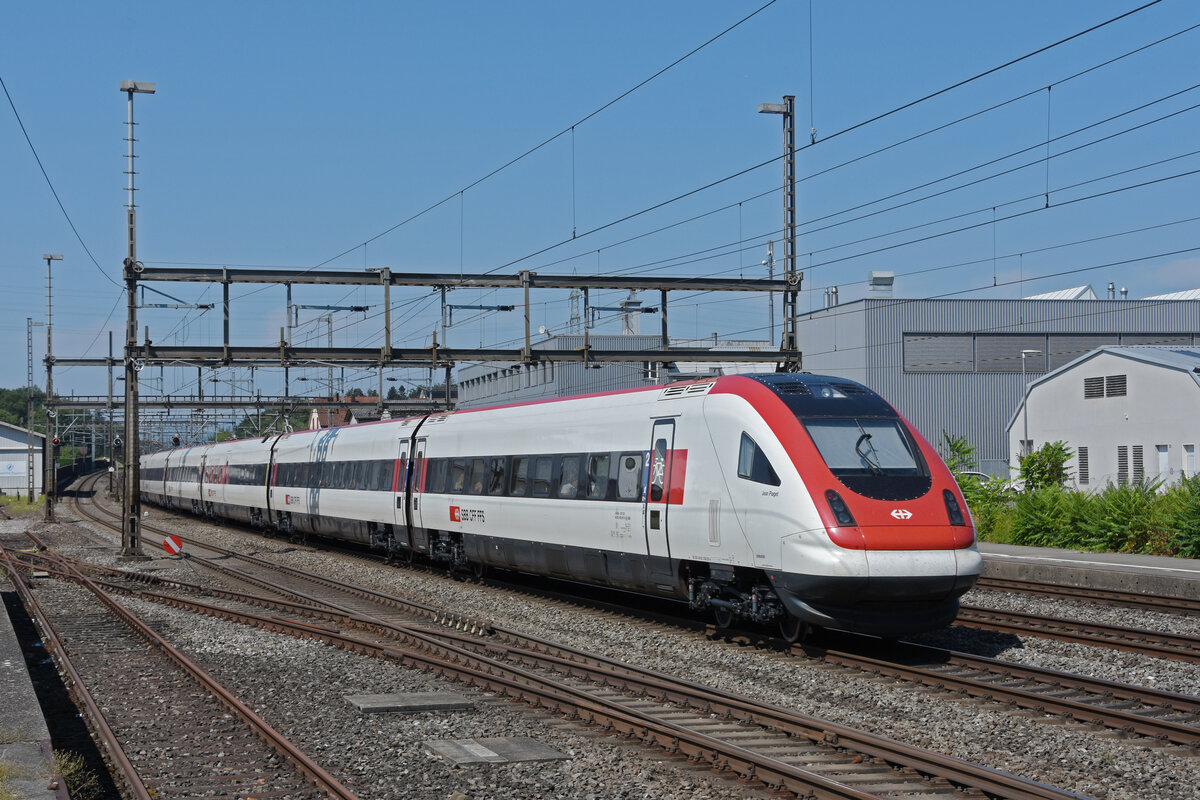 ICN 500 001  Jean Piaget  durchfährt den Bahnhof Rupperswil. Die Aufnahme stammt vom 25.07.2022.