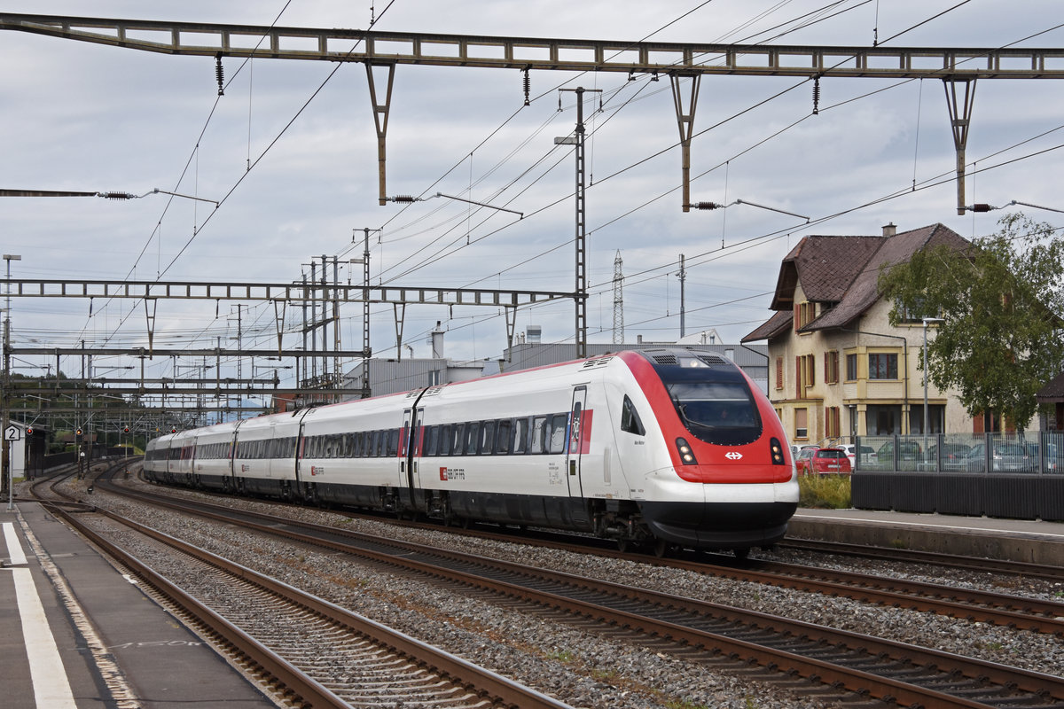 ICN 500 004  Mani Matter  durchfährt den Bahnhof Rupperswil. Die Aufnahme stammt vom 31.07.2019.