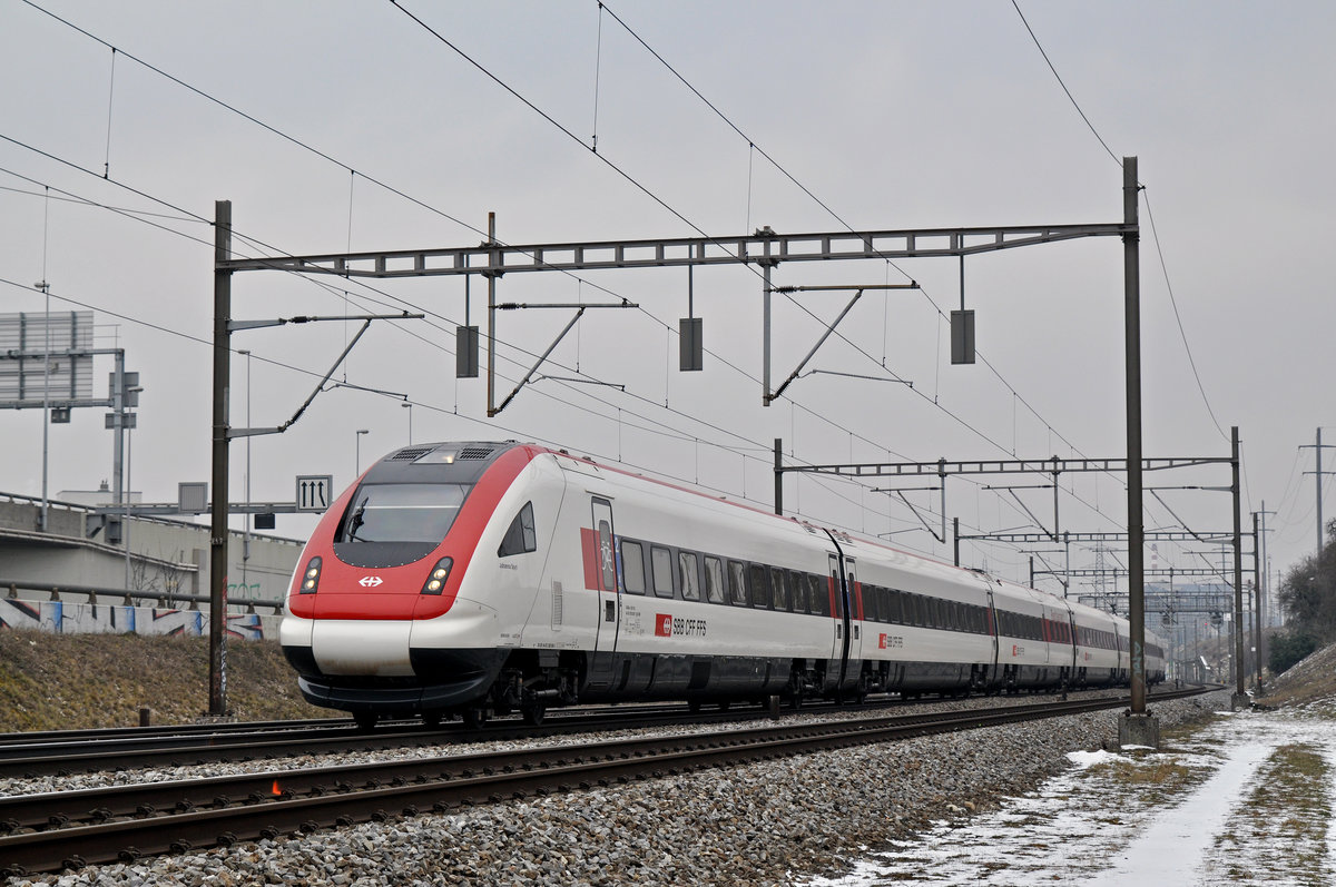 ICN 500 006  Johanna Spyri  fährt Richtung Bahnhof SBB. Die Aufnahme stammt vom 01.03.2018.