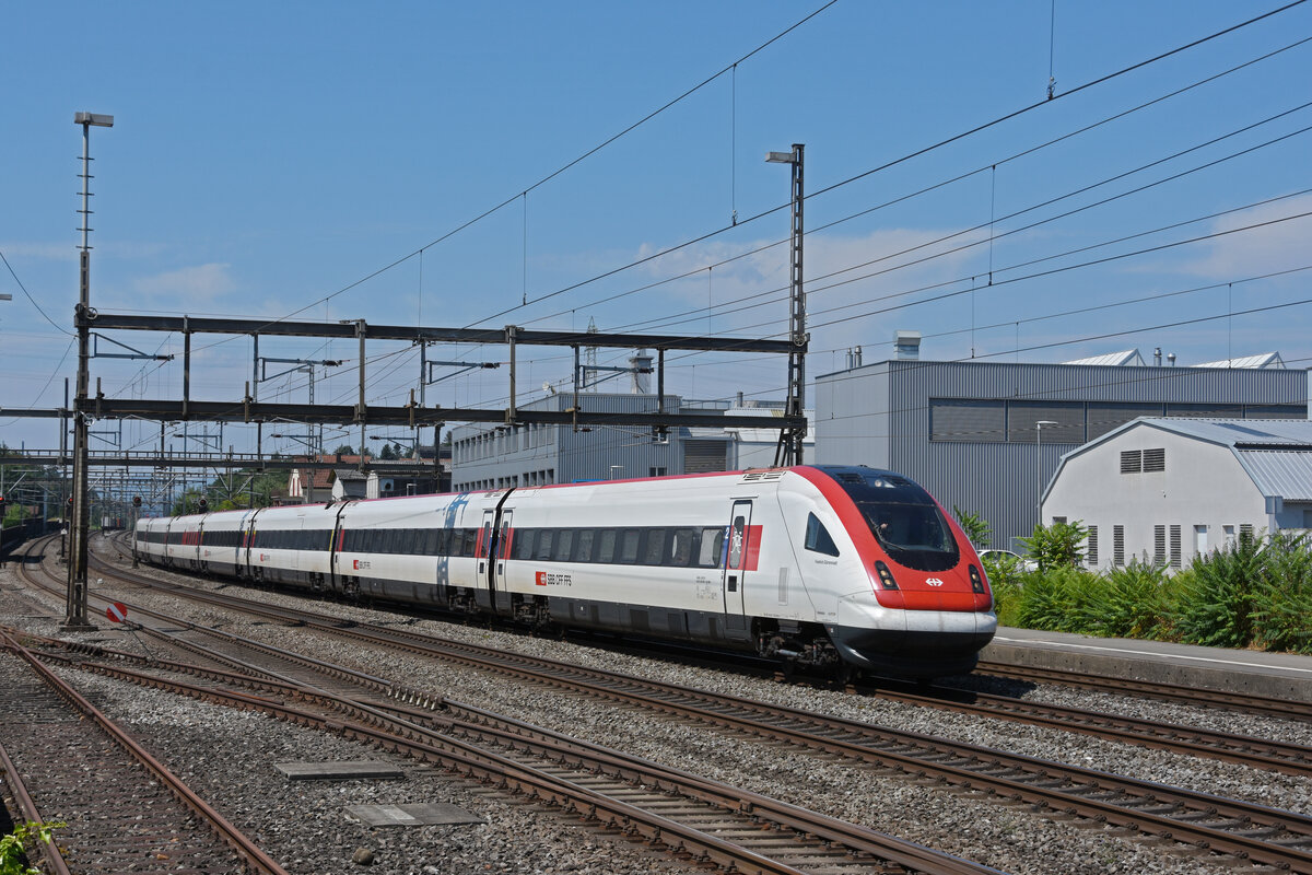 ICN 500 009  Friedrich Dürrenmatt  durchfährt am 25.07.2022 den Bahnhof Rupperswil.