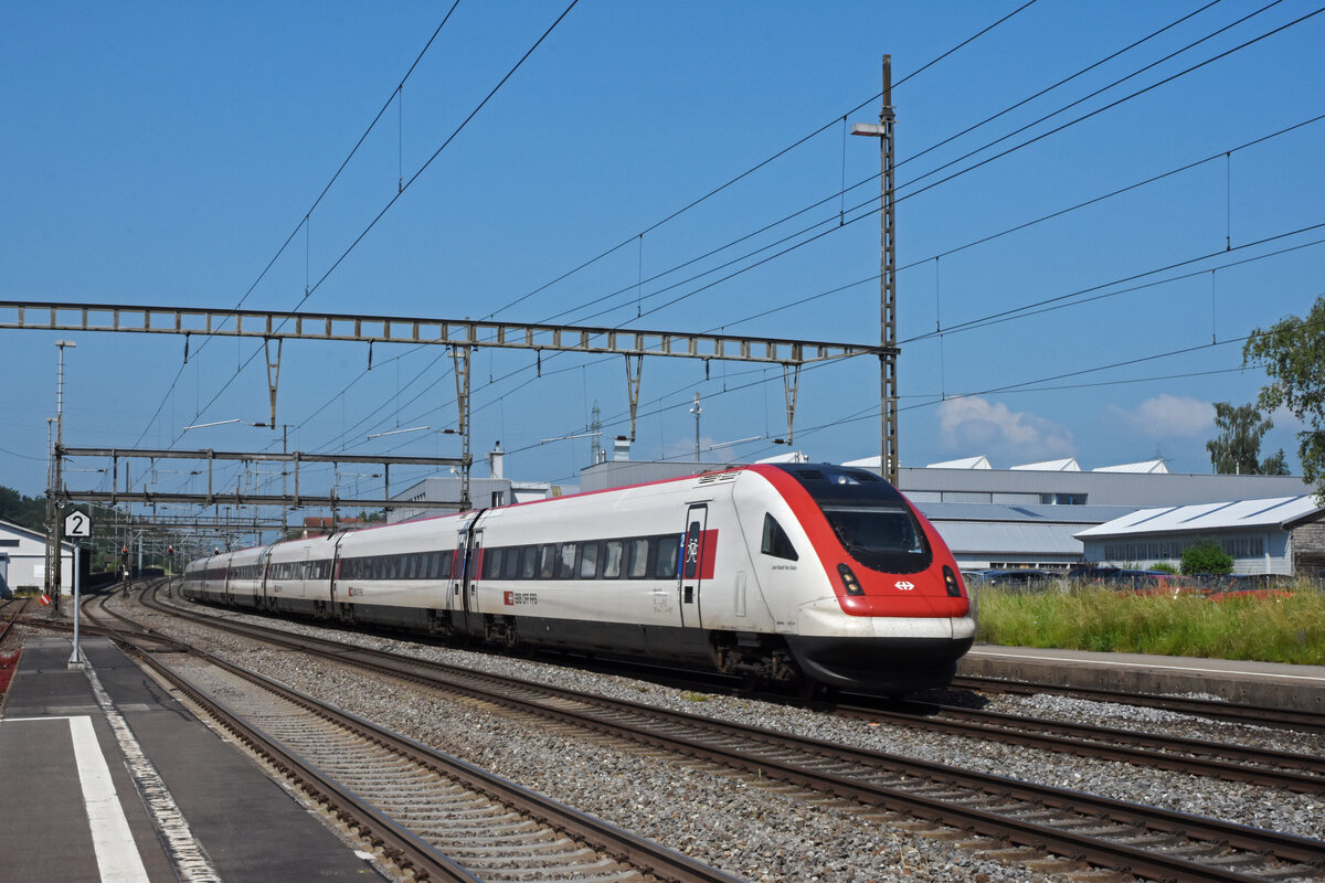 ICN 500 012  Jean Rudolf von Salis  durchfährt den Bahnhof Rupperswil. Die Aufnahme stammt vom 10.06.2021.