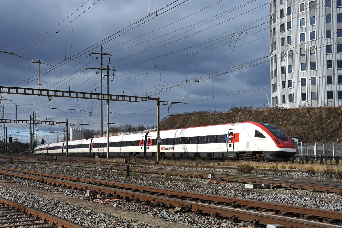 ICN 500 012  Jean Rudolf von Salis  durchfährt den Bahnhof Pratteln. Die Aufnahme stammt vom 17.01.2022.