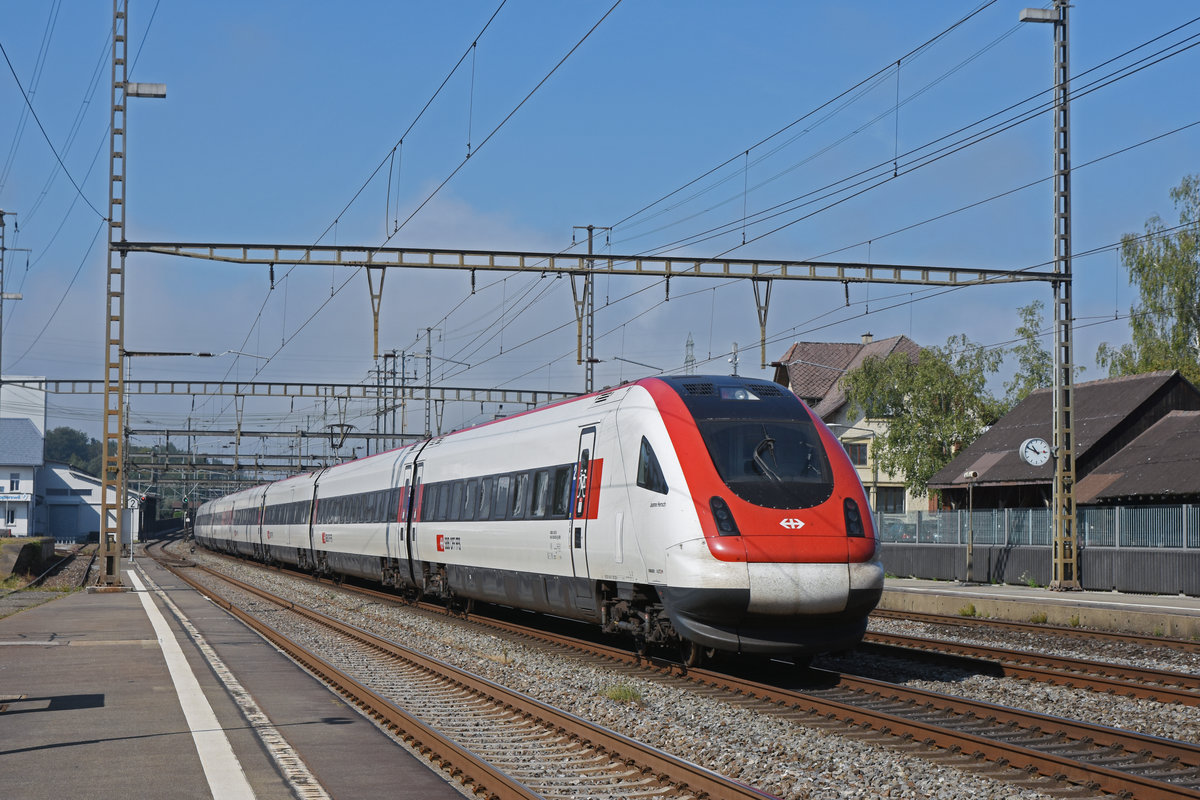 ICN 500 020  Jeanne Hersch  durchfährt den Bahnhof Rupperswil. Die Aufnahme stammt vom 03.09.2019.