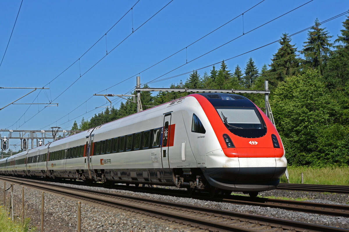ICN 500 030  Louis Chevrolet  fährt Richtung Aarau. Die Aufnahme stammt vom 15.06.2021.