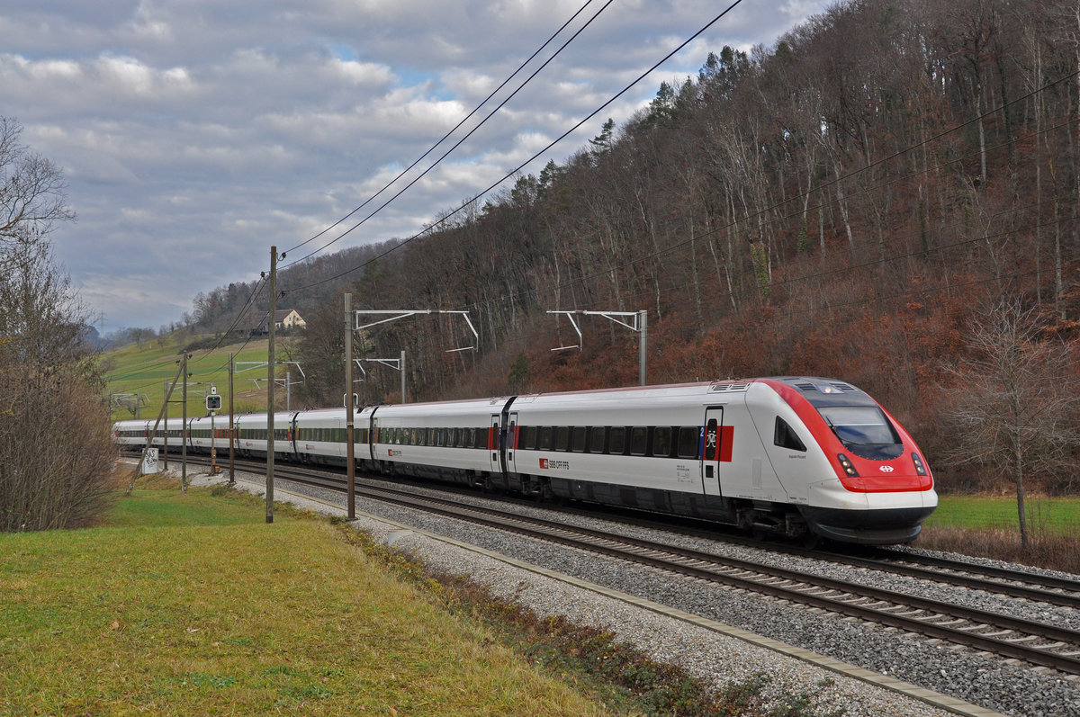ICN 500 039  Auguste Piccard  fährt Richtung Bahnhof Tecknau. Die Aufnahme stammt vom 19.12.2020.