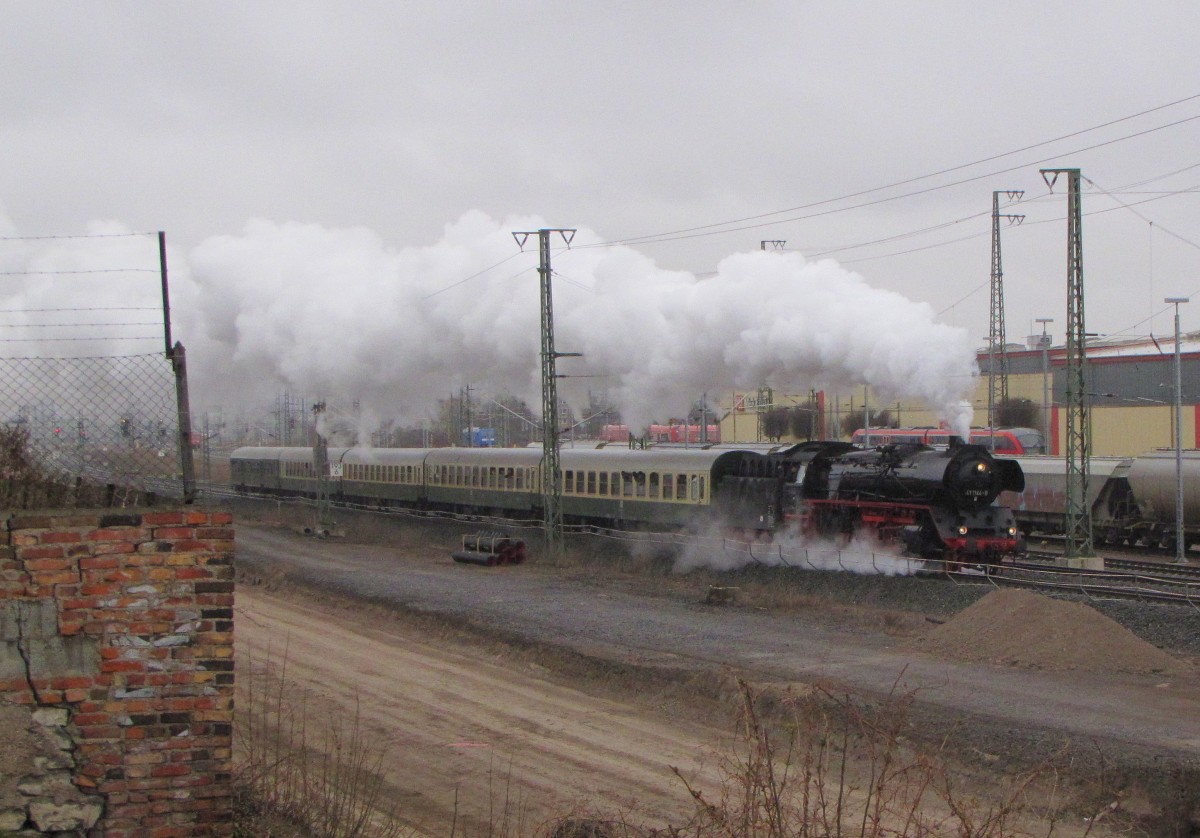 IGE Werrabahn 41 1144-9 mit dem RE 16174  Altenburger-Express  von Eisenach nach Altenburg, am 19.03.2016 am DB Werk Erfurt.