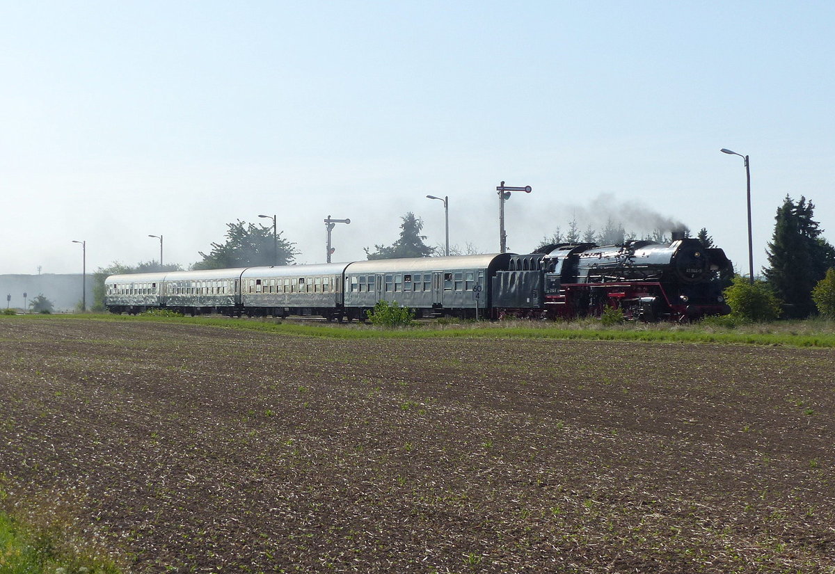 IGEW 41 1144-9 mit dem RC 16991  Kyffhuser-Express  von Eisenach nach Klostermansfeld, am 14.09.2019 in Khnhausen.