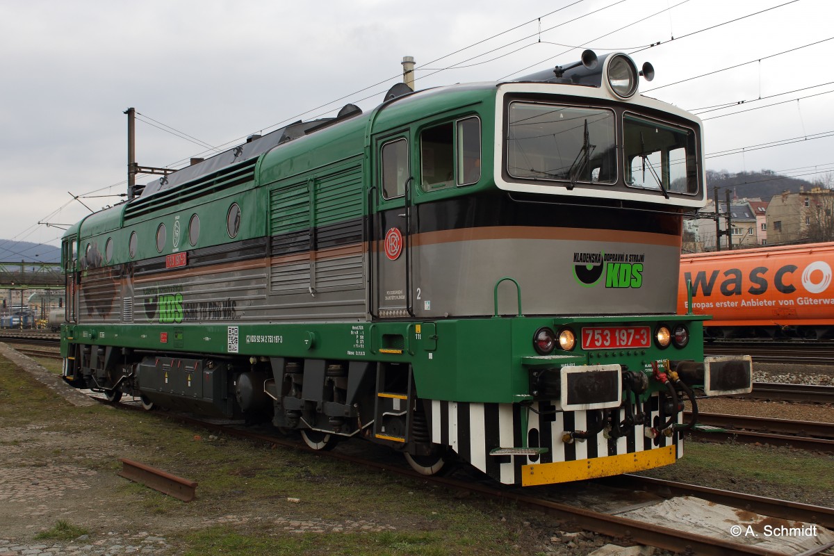 Im Bahnhof Usti -Strekov steht die 753 197 ab fahrbereit im Bahnhof. Gesehen am 27.02.2016  