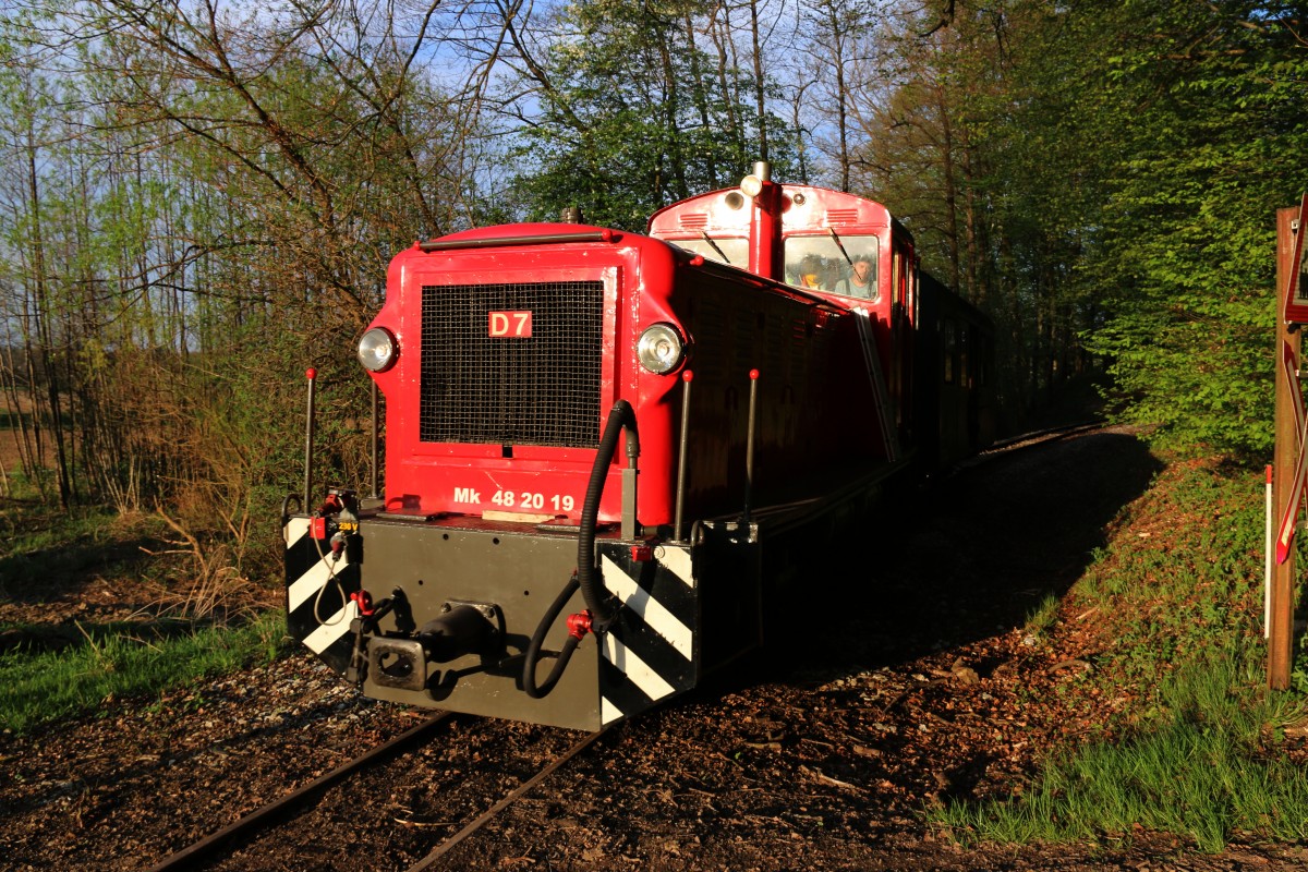 Im besten Fotolicht rollt  Paprika  in Richtung Stainz am Abend des gestrigen 22,04,2015