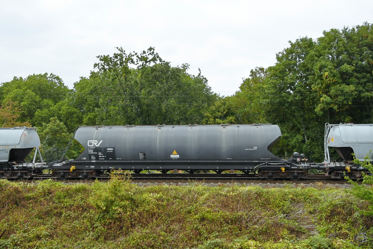 Im Bild der Kesselwagen Uacs 33 85 9307 007-5. (Rheinhausen, August 2022)