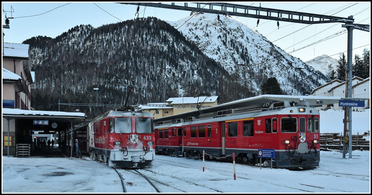 Im Engadin ist es wie immer etwas frostiger als anderswo in der Schweiz. R1956 nach Scuol-Tarasp mit der Ge 4/4 II 633  Zuoz  und R4656 nach St.Moritz mit ABe 4/4 III 51  Poschiavo  und 56  Corviglia . (11.12.2018)