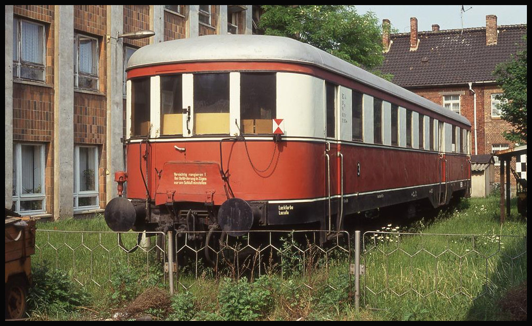 Im Hinterhof des BW Stendal stand am 20.5.1993 dieser BC4i Wagen.