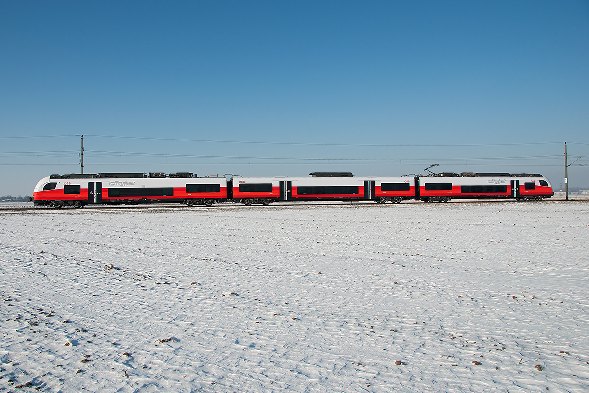 Im ÖBB cityjet durchs Tullnerfeld. Die Aufnahme entstand am 11.01.2017.