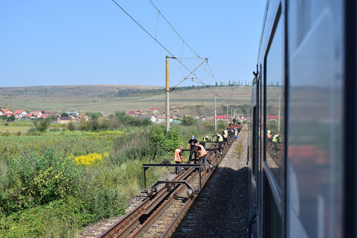 Im Streckengleis von Ormenis nach Apata wurden die Altschienen verlegt um diese bald abzutransportieren.

Ormenis 02.09.2025