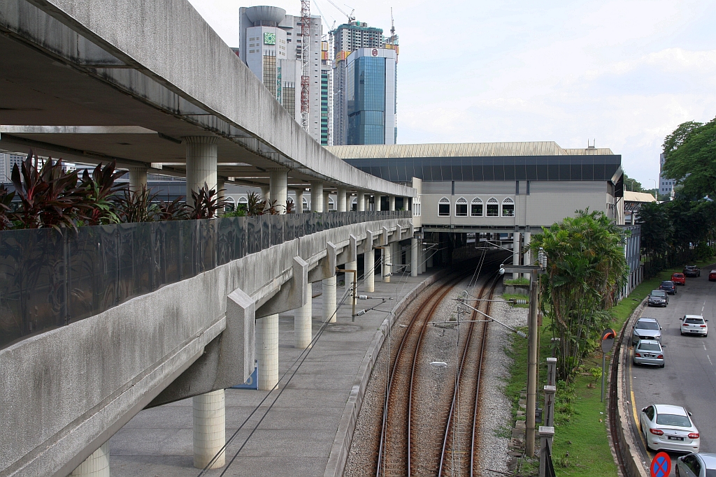 Im Zuge der umfassenden Renovierung der KTM Stesen Kuala Lumpur im Jahr 1986 wurden die Bahnsteige nach Norden verlängert und dort ein neues Bahnhofsgebäude errichtet. - Im Bild vom 11.März 2024 die Nordwestseite des neuen Bahnhofsteiles.