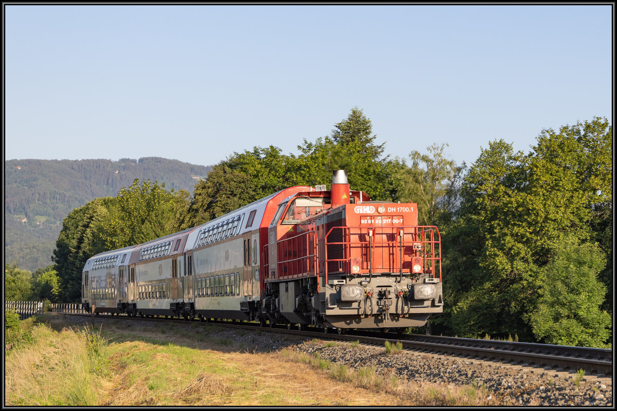 Immer wieder darf DH1700.1 im Personenverkehr aushelfen. So auch am Morgen des 14.Juni 2022.
R8554 kurz vor dem Bahnhof Frauental Bad Gams. 
