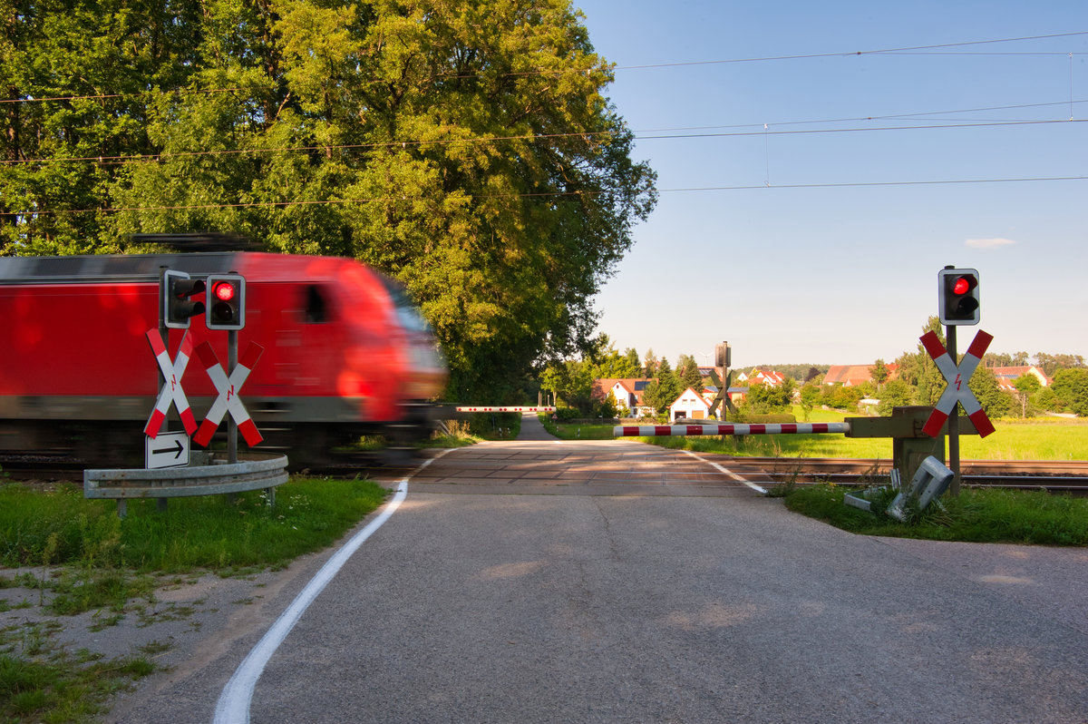 Impression am Bahnübergang bei Triesdorf, 23.08.2019