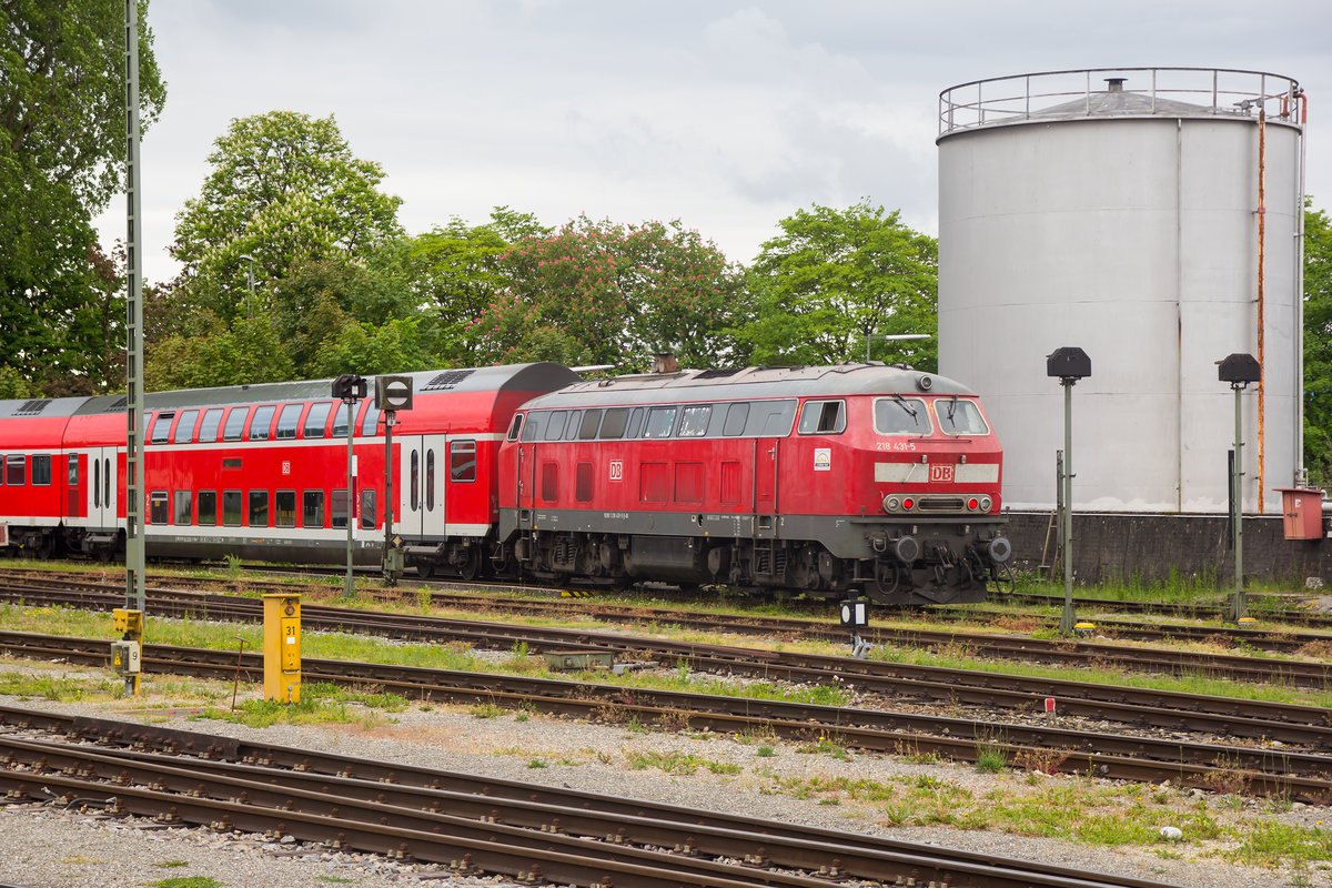 In der Abstellung Lindau, 218 431-5. 10.5.18.