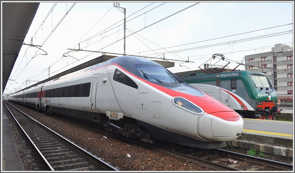 In Brescia begegnen sich ETR 610 der SBB und 464 015 TreNord. (19.06.2013)